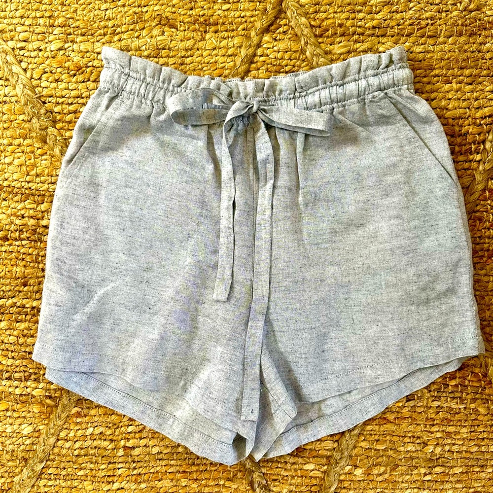 Heartloom chambray shorts light blue